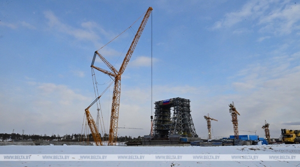 Скептикам наперекор. Как Лукашенко выводил в космос суверенную Беларусь