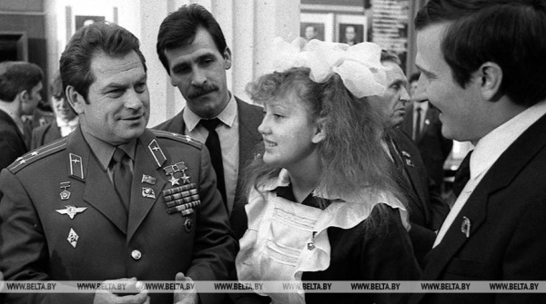 Скептикам наперекор. Как Лукашенко выводил в космос суверенную Беларусь