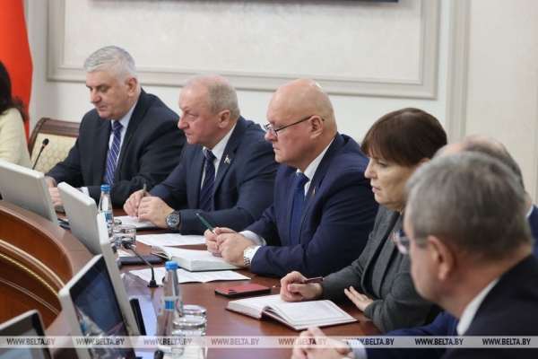 Андрейченко: приоритетное направление работы депутатов - конституционное реформирование Андрейченко: приоритетное направление работы депутатов - конституционное реформирование