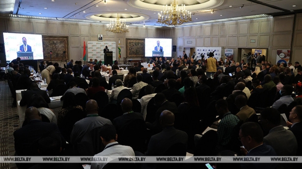 Трансконтинентальный мост, инвестиции и белорусское мороженое в Африке. Подробности бизнес-форума в Хараре Трансконтинентальный мост, инвестиции и белорусское мороженое в Африке. Подробности бизнес-форума в Хараре