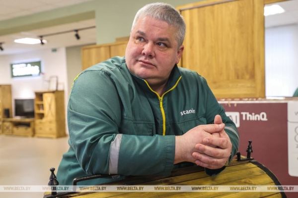 Сани для Первого, или Как пинские мастера изготовили эксклюзивный подарок Президенту