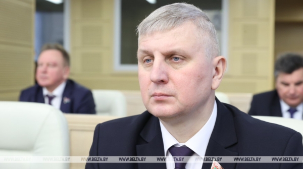 "Чем больше нас цепляют, тем более сплоченными мы становимся". Бельский о давлении на Беларусь