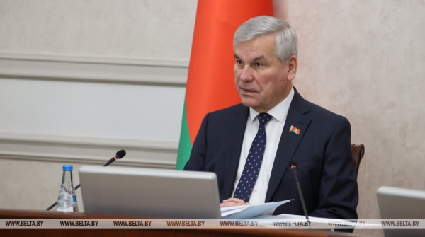 Андрейченко: приоритетное направление работы депутатов - конституционное реформирование Андрейченко: приоритетное направление работы депутатов - конституционное реформирование