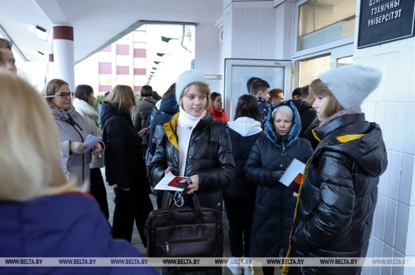 "Для будущих абитуриентов это хорошая разведка боем". Козадаев о репетиционном ЦЭ "Для будущих абитуриентов это хорошая разведка боем". Козадаев о репетиционном ЦЭ