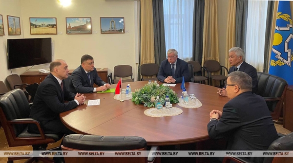Вольфович представил в Москве нового генсека ОДКБ Вольфович представил в Москве нового генсека ОДКБ