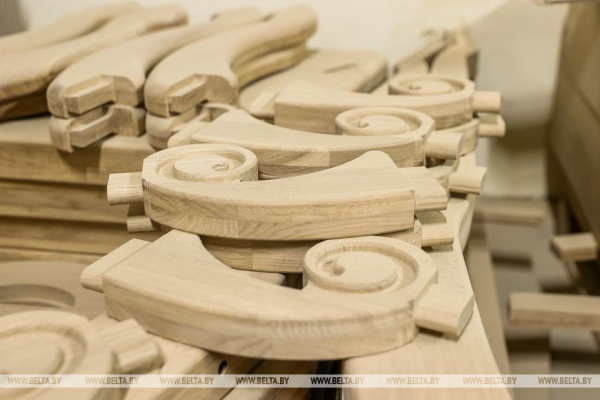 Сани для Первого, или Как пинские мастера изготовили эксклюзивный подарок Президенту