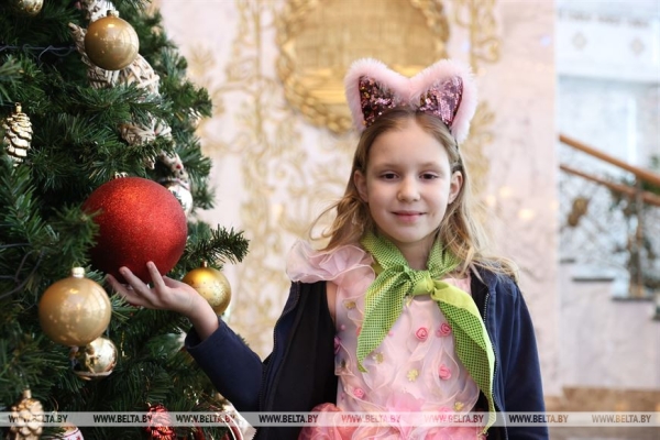 Волшебная "Академия времени": новогоднее представление для детей прошло во Дворце Независимости Волшебная "Академия времени": новогоднее представление для детей прошло во Дворце Независимости