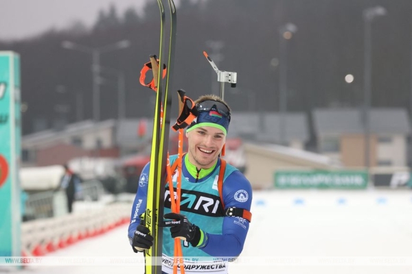 Белорусский биатлонист Дмитрий Лазовский стал вторым в гонке преследования на этапе Кубка Содружества в Раубичах