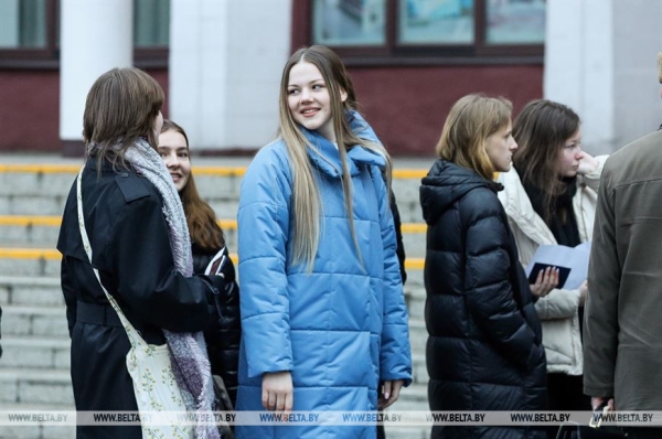ФОТОФАКТ: Репетиционный централизованный экзамен впервые прошел в Беларуси. Подробности
