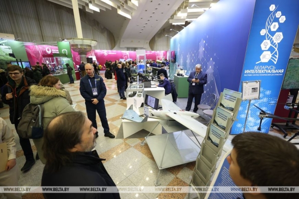 Гусаков о выставке "Беларусь интеллектуальная": общество должно знать, чем живет наука и каковы результаты Гусаков о выставке "Беларусь интеллектуальная": общество должно знать, чем живет наука и каковы результаты