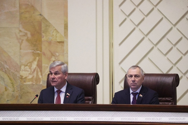 Андрейченко: в Беларуси поставлен надежный заслон террористам и экстремистам различного толка Андрейченко: в Беларуси поставлен надежный заслон террористам и экстремистам различного толка