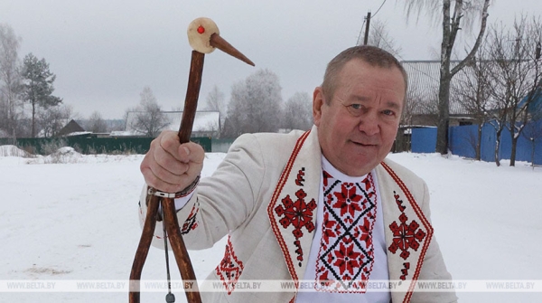Песни, гадания и оберег от одиночества: старинный колядный обряд возродили в Могилевском районе Песни, гадания и оберег от одиночества: старинный колядный обряд возродили в Могилевском районе