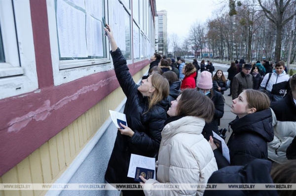 ФОТОФАКТ: Репетиционный централизованный экзамен впервые прошел в Беларуси. Подробности