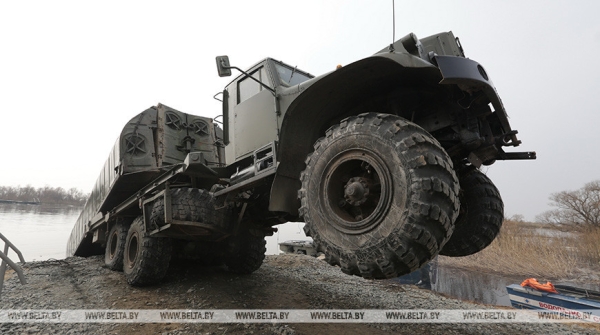 Хренин: воины инженерных войск свято хранят и приумножают боевые традиции поколения победителей