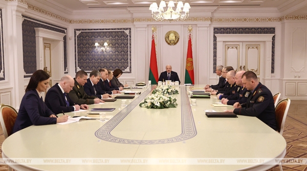 Лукашенко: для ИП надо еще раз разъяснить, каким путем мы будем двигать их к цивилизованной торговле