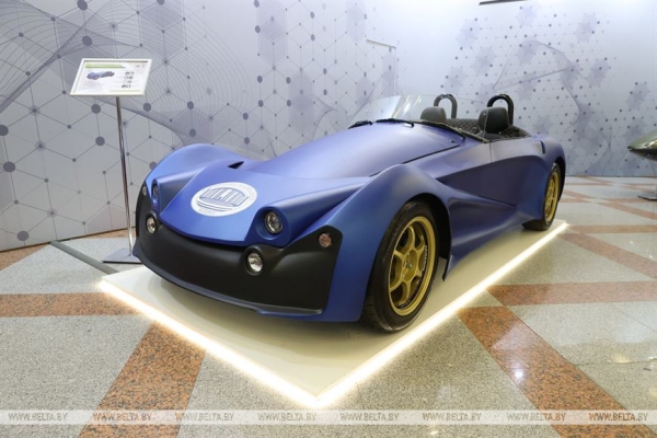 Электрокары, ноутбуки, лекарства от рака. Чем удивила "Беларусь интеллектуальная"