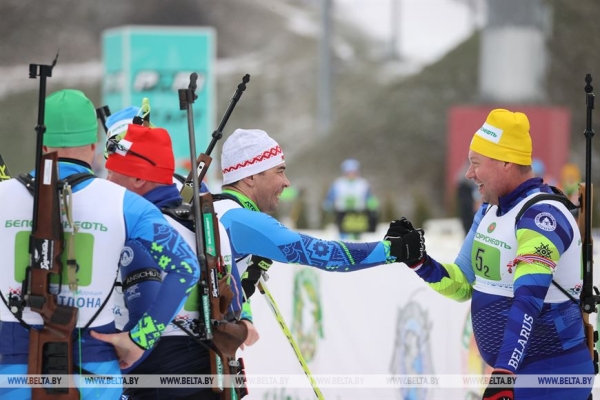 "Это как вернуться на десять лет назад". Завершившие карьеру звезды биатлона выступили в "Раубичах"