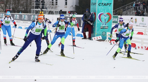 "Это как вернуться на десять лет назад". Завершившие карьеру звезды биатлона выступили в "Раубичах"