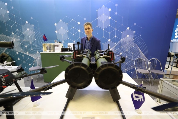 ФОТОФАКТ: Второй день работы выставки "Беларусь интеллектуальная"