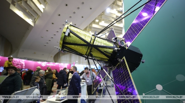 Гусаков о выставке "Беларусь интеллектуальная": общество должно знать, чем живет наука и каковы результаты Гусаков о выставке "Беларусь интеллектуальная": общество должно знать, чем живет наука и каковы результаты