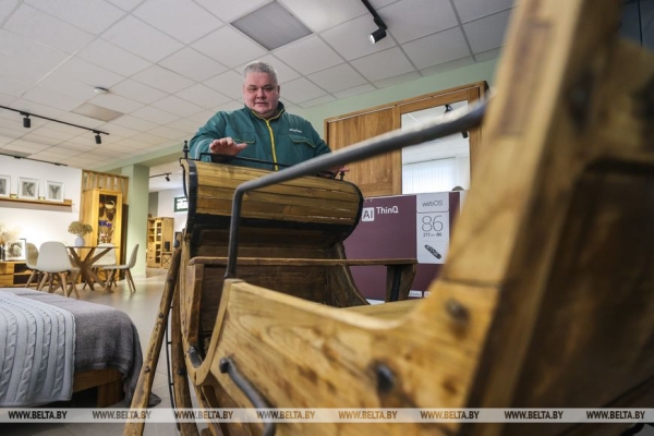 Сани для Первого, или Как пинские мастера изготовили эксклюзивный подарок Президенту