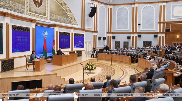 Лукашенко в кадре и за кадром: какой он? Ветеран пула Первого о работе рядом с Президентом