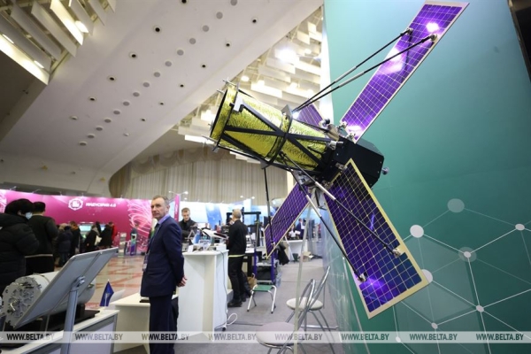 ФОТОФАКТ: Второй день работы выставки "Беларусь интеллектуальная"