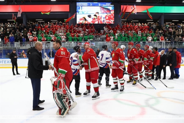 Хоккейная команда Президента Беларуси одержала третью победу в играх любительского турнира Хоккейная команда Президента Беларуси одержала третью победу в играх любительского турнира