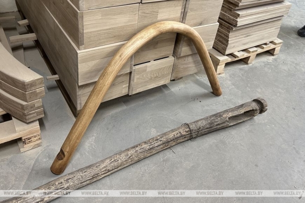 Сани для Первого, или Как пинские мастера изготовили эксклюзивный подарок Президенту