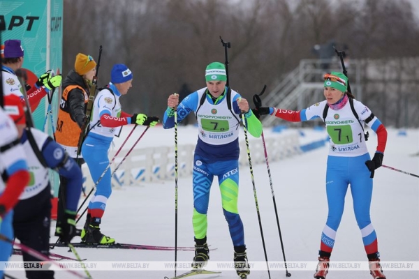 "Это как вернуться на десять лет назад". Завершившие карьеру звезды биатлона выступили в "Раубичах"