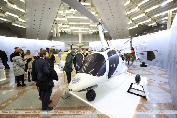 ФОТОФАКТ: Второй день работы выставки "Беларусь интеллектуальная"