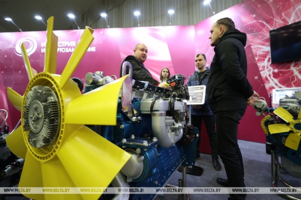 ФОТОФАКТ: Второй день работы выставки "Беларусь интеллектуальная"