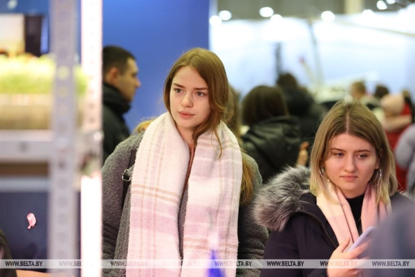 Рубежи Родины, шанс для беглых, новые реалии для ИП и задачка со звездочкой. Подробности недели Президента