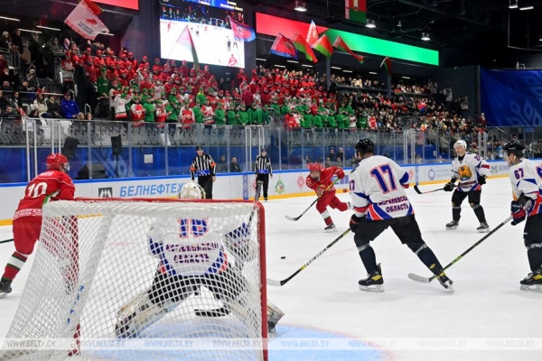 Хоккейная команда Президента Беларуси одержала третью победу в играх любительского турнира Хоккейная команда Президента Беларуси одержала третью победу в играх любительского турнира