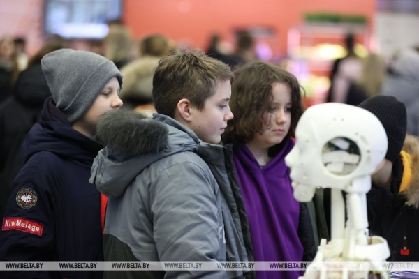 Гусаков о выставке "Беларусь интеллектуальная": общество должно знать, чем живет наука и каковы результаты Гусаков о выставке "Беларусь интеллектуальная": общество должно знать, чем живет наука и каковы результаты