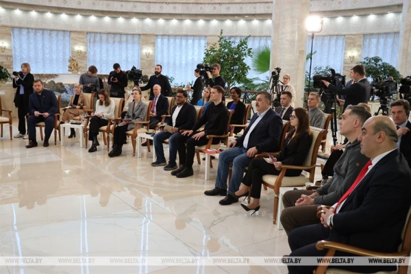 Лукашенко рассказал, кто не хочет мира в Украине и в каком случае Беларусь будет готова задействовать армию Лукашенко рассказал, кто не хочет мира в Украине и в каком случае Беларусь будет готова задействовать армию