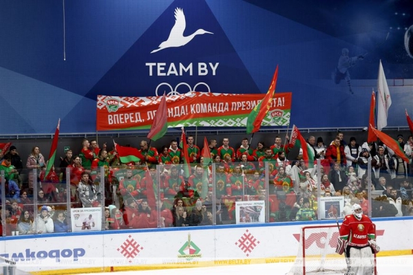 Хоккейная команда Президента Беларуси одержала четвертую победу в матчах любительского турнира Хоккейная команда Президента Беларуси одержала четвертую победу в матчах любительского турнира