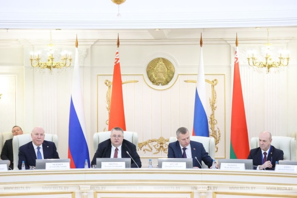 "Мы и дальше должны поддерживать такие темпы". Крутой о товарообороте Беларуси и России