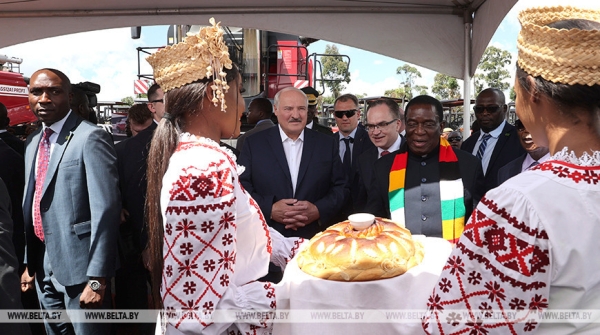 Новые подробности большого зарубежного турне Лукашенко. Эйсмонт поделилась инсайдами