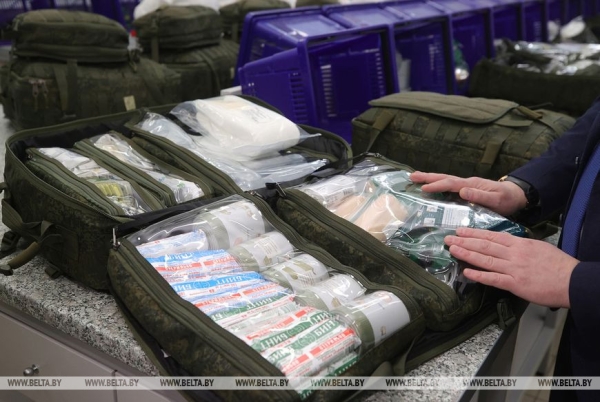 Лучше натовских! В Беларуси начали комплектовать групповые аптечки для военнослужащих Лучше натовских! В Беларуси начали комплектовать групповые аптечки для военнослужащих