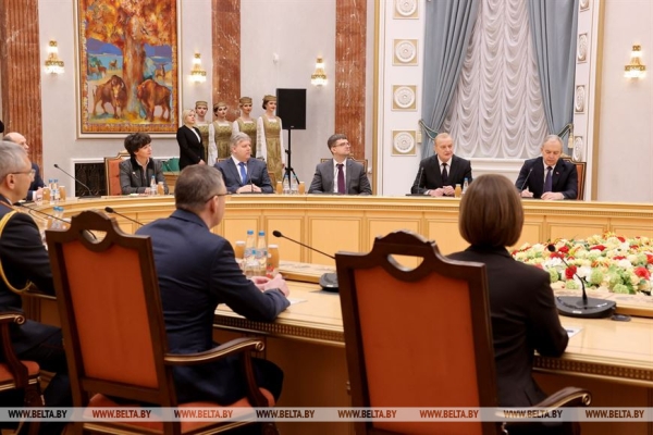 Лукашенко: белорусской науке есть чем гордиться, но нет времени почивать на лаврах