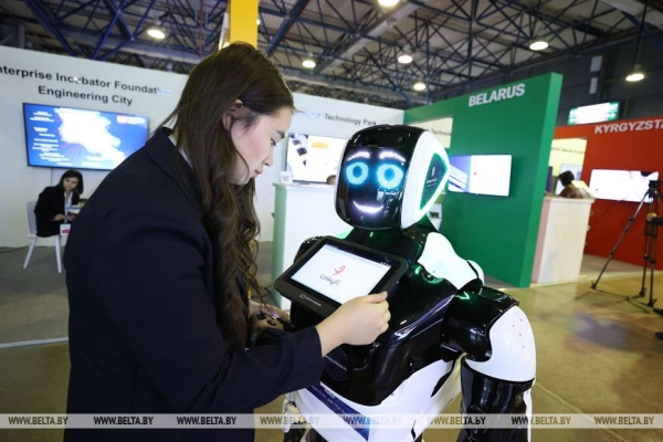 Головченко: страны ЕАЭС должны сделать все возможное для обеспечения независимости в цифровом развитии