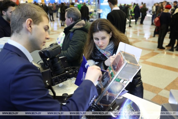 Лукашенко: белорусской науке есть чем гордиться, но нет времени почивать на лаврах