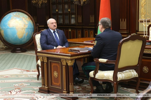 Раскаянные грехи, кредитные плюшки, момент для науки и экзамен у Лукашенко по ценообразованию. Подробности насыщенной недели Президента