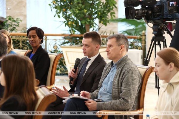 Лукашенко о закрытии пунктов пропуска: это экономическая провокация, Беларусь ответит Лукашенко о закрытии пунктов пропуска: это экономическая провокация, Беларусь ответит