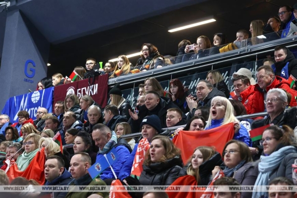 Хоккейная команда Президента Беларуси одержала четвертую победу в матчах любительского турнира Хоккейная команда Президента Беларуси одержала четвертую победу в матчах любительского турнира