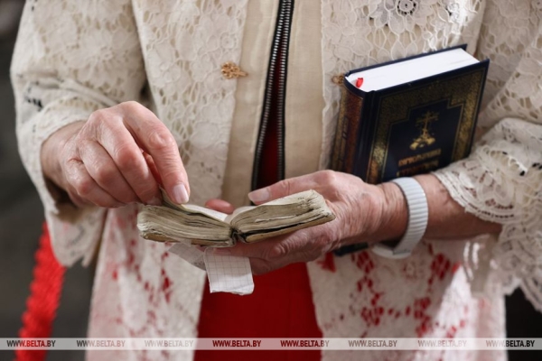 ФОТОФАКТ: Торжественные богослужения на Светлое Христово Воскресение