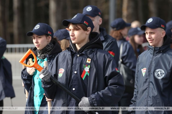 Лукашенко на субботнике будет трудиться в мемориальном комплексе "Хатынь"