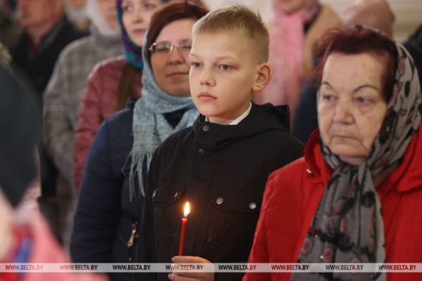 ФОТОФАКТ: Торжественные богослужения на Светлое Христово Воскресение