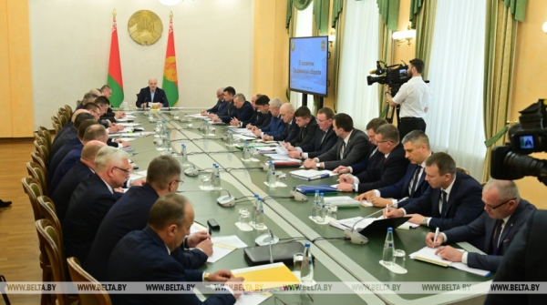 Лукашенко: Гродненская область по отдельным направлениям развивается лучше других, но есть и слабые места Лукашенко: Гродненская область по отдельным направлениям развивается лучше других, но есть и слабые места